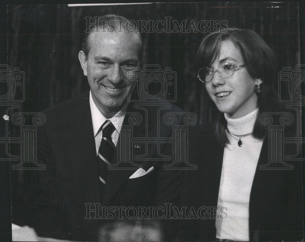 1973 Press Photo Charles Brown Ann McManus South West YMCA Center - Historic Images