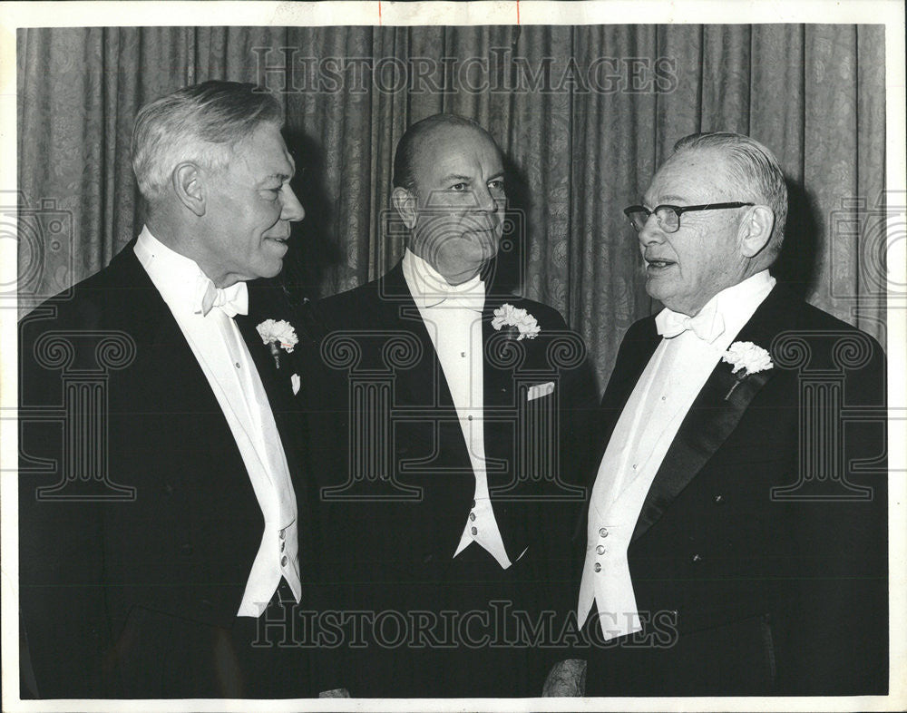 1964 Press Photo Bennett Archambault Stewart Warner Corporation Chairman Party - Historic Images