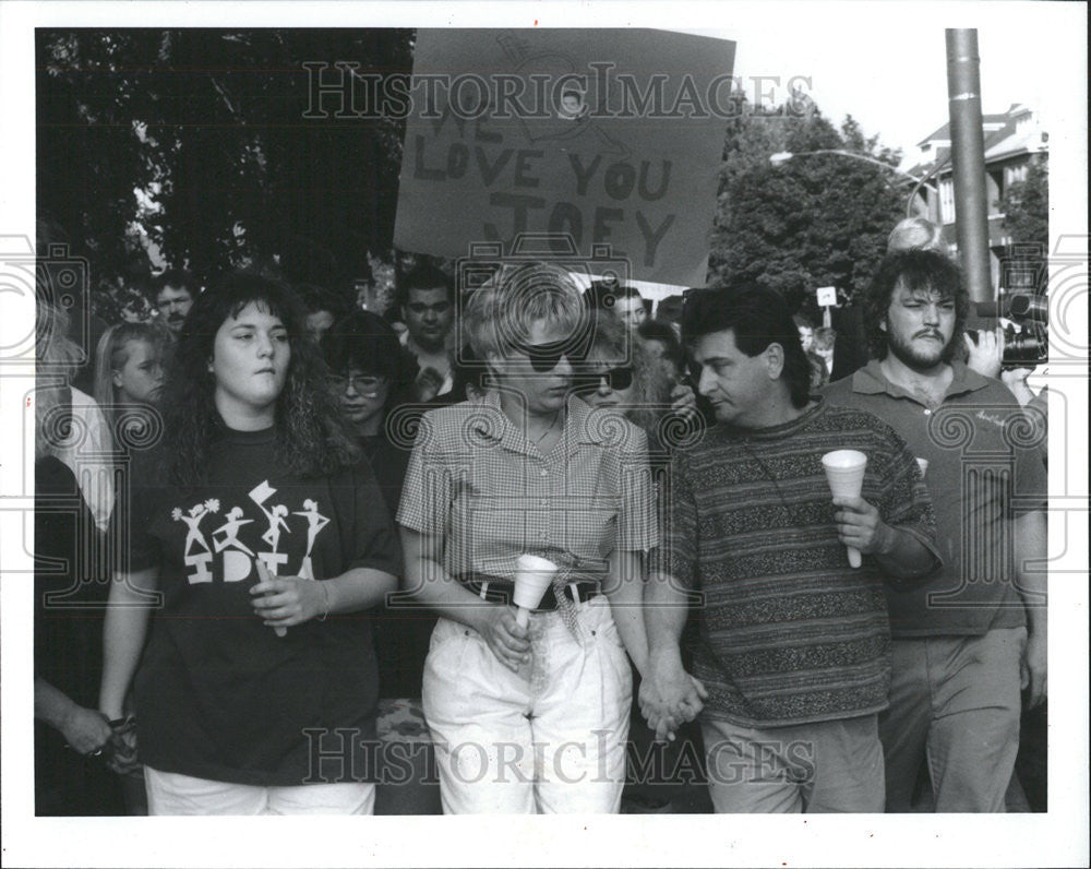 1992 Press Photo Debra Fahrforth March For Son Joey Chlopek Killing - Historic Images