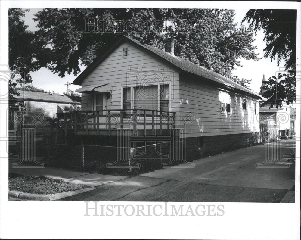 1992 Press Photo Joseph Chlopek Home South Side locations Boys Street - Historic Images