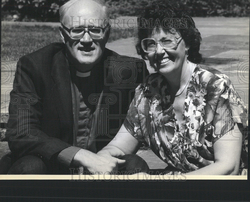 1990 Press Photo Bishop George Carey Of Baths And Wells Named Archbishop - Historic Images