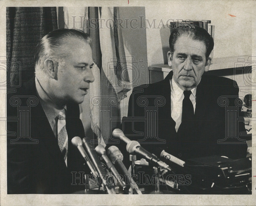 1971 Press Photo School Board President John Carey &amp; Superintendent Redmond - Historic Images