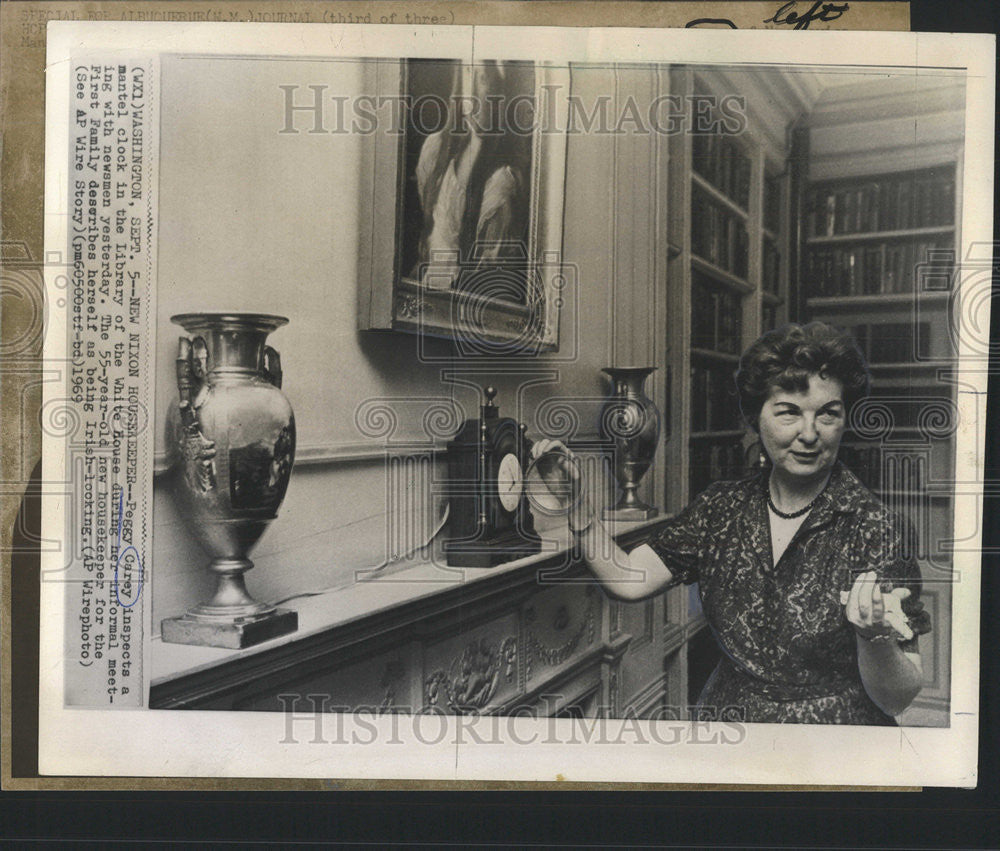 1969 Press Photo Peggy Carey White House Housekeeper - Historic Images