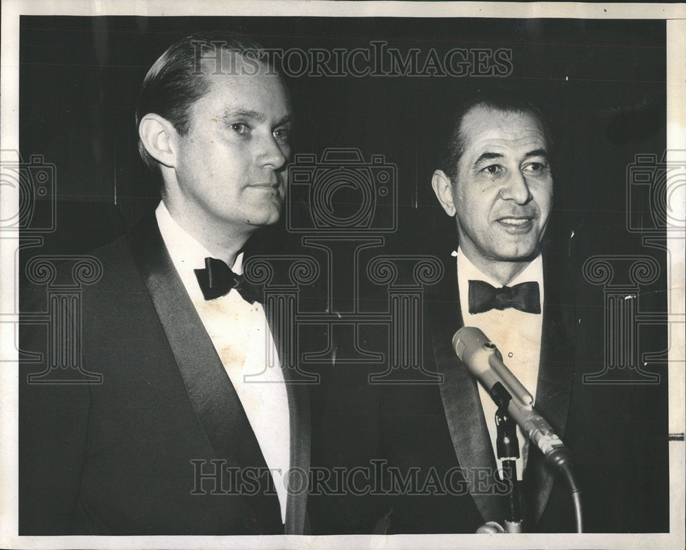 1967 Press Photo Jahangir Amuzegar Of Iran Pledges $3,000,000 Grant - Historic Images