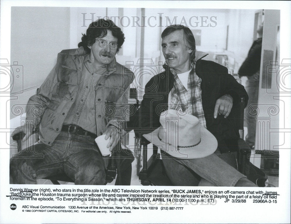 1988 Press Photo Dennis Weaver Red Duke Buck James Television Show - Historic Images