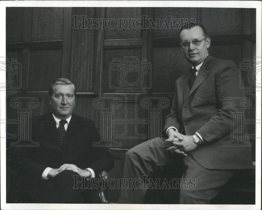 1980 Press Photo Roger E Anderson Bank Chairman - Historic Images