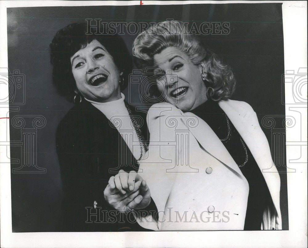 1974 Press Photo Andrews Sisters Singer - Historic Images