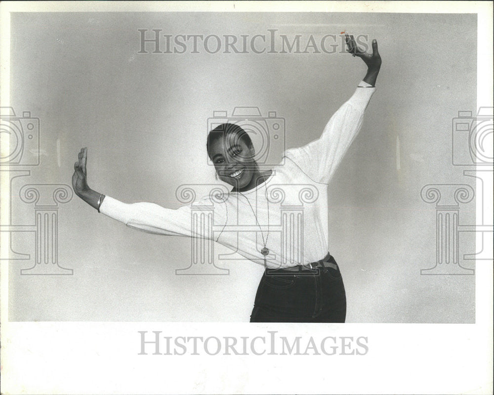 1982 Press Photo Sharon Brown Musical Narrator - Historic Images