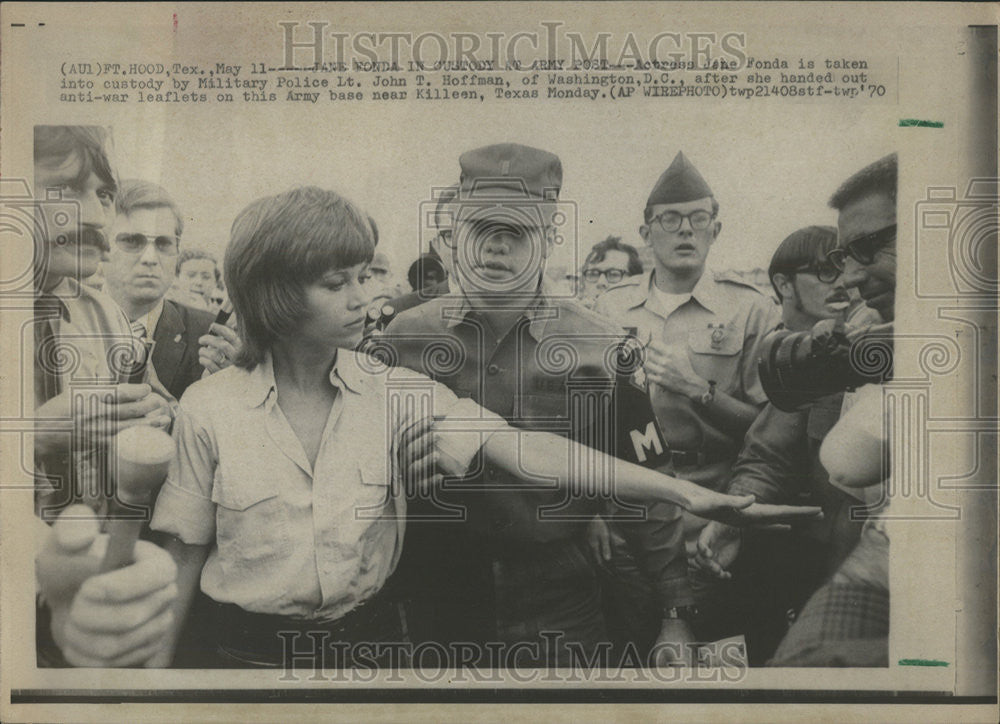 1970 Press Photo Actress Jane Fonda Police Custody - Historic Images