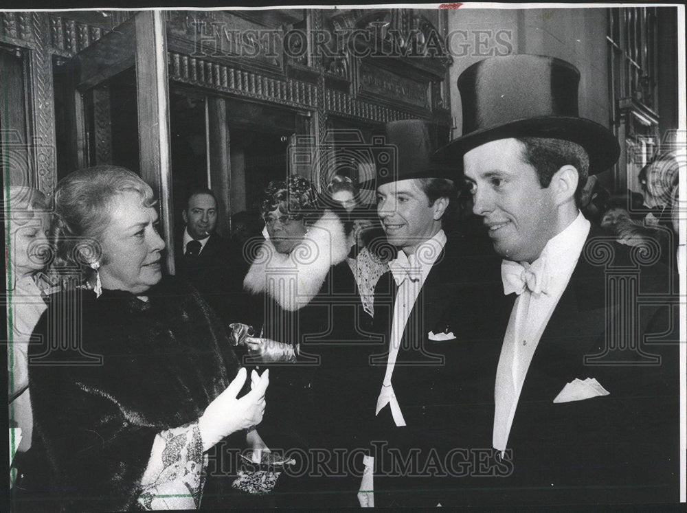 1953 Press Photo Christine Party F614 Patrick Chicago Sun Time - Historic Images