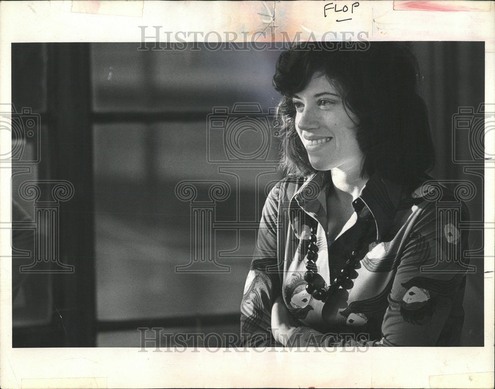 1975 Press Photo Thea Flaum TV Actress Relation ship Children Chicago Series - Historic Images