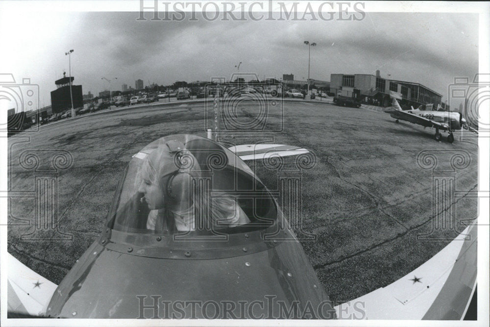 1993 Press Photo Susan Dacy  Harvard Great Lakes biplane Barsformar Era - Historic Images