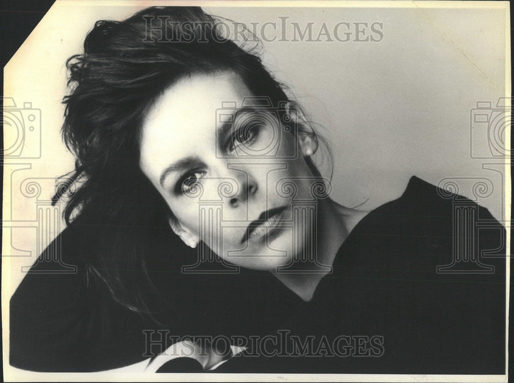 1991 Press Photo Jamie Lee Curtis Actress On ABC Series In Anything But Love - Historic Images