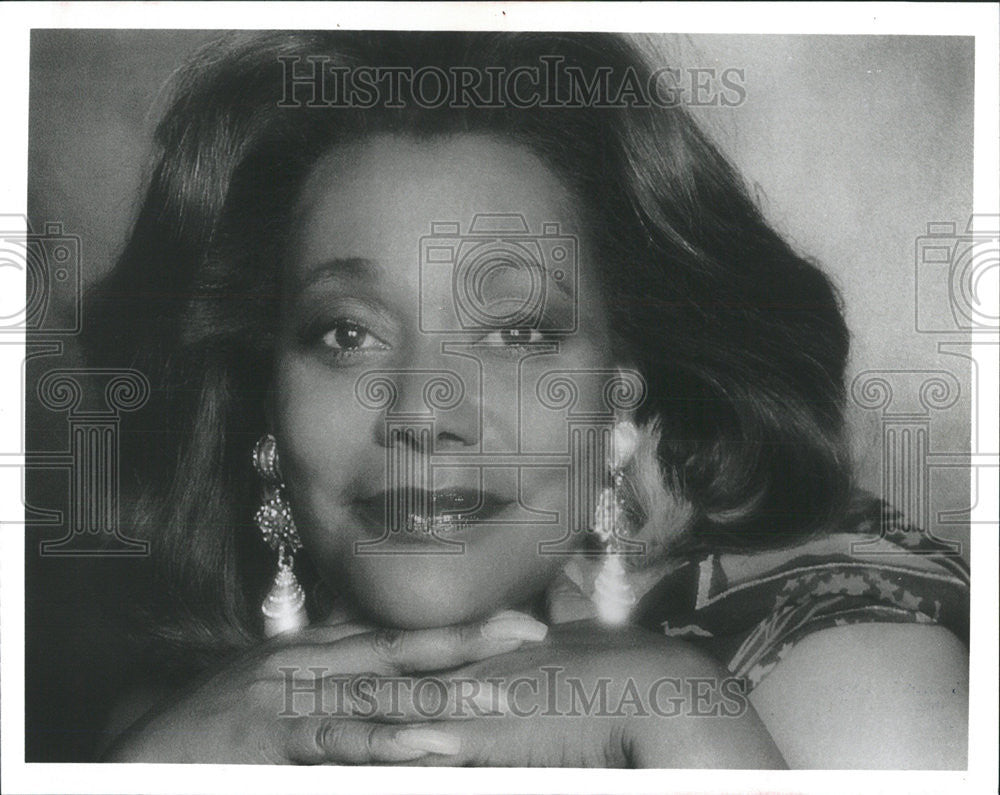 1995 Press Photo Sasha Daltonn Gospel SInger - Historic Images