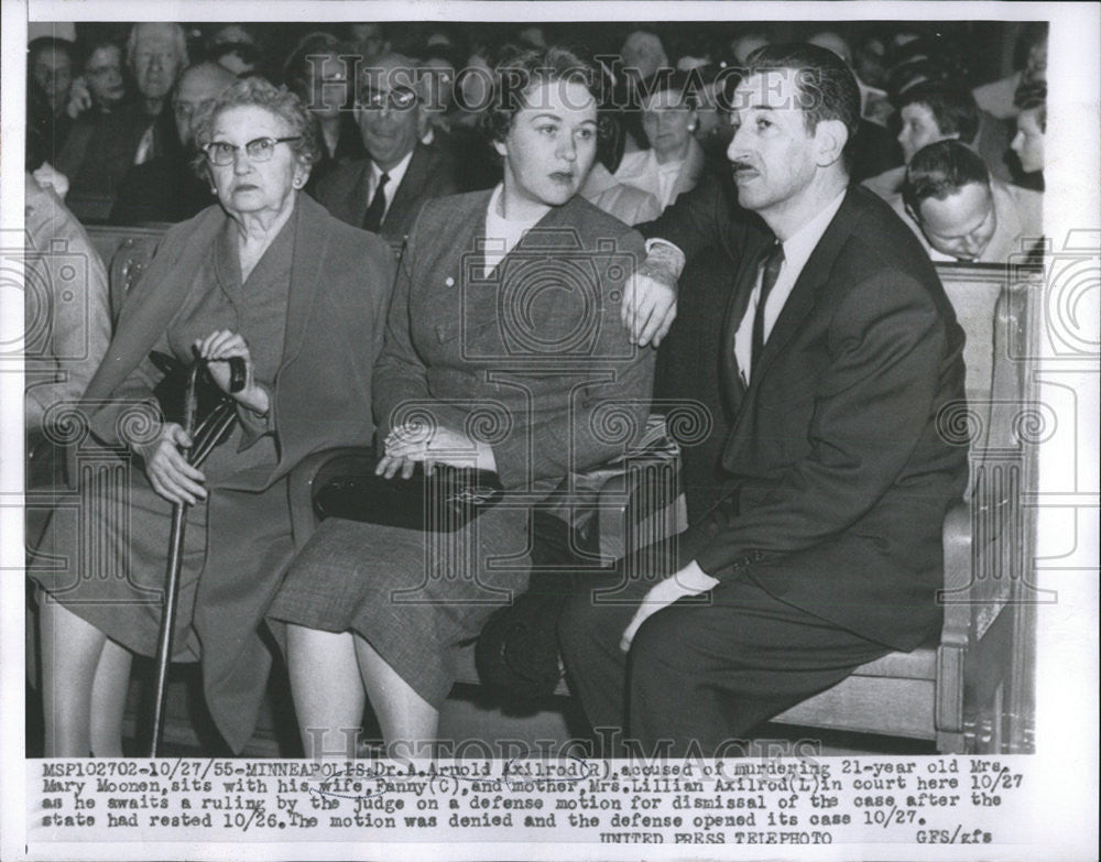 1955 Press Photo Dr. A. Arnold Axilrod With Wife &amp; Mother Mrs. Lillian Axilrod - Historic Images