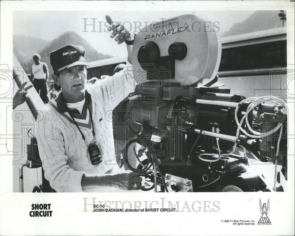 1986 Press Photo John Badham, director "Short Circuit" - Historic Images