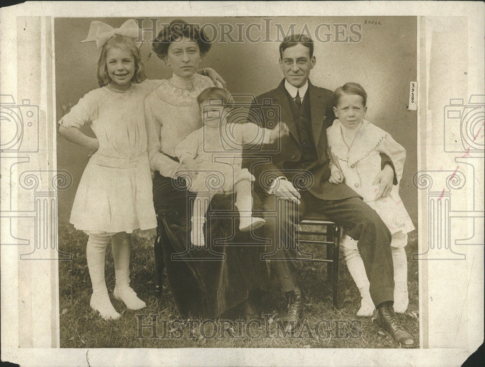 1916 Press Photo  Secretary Of War Newton D. Baker & Family - Historic Images