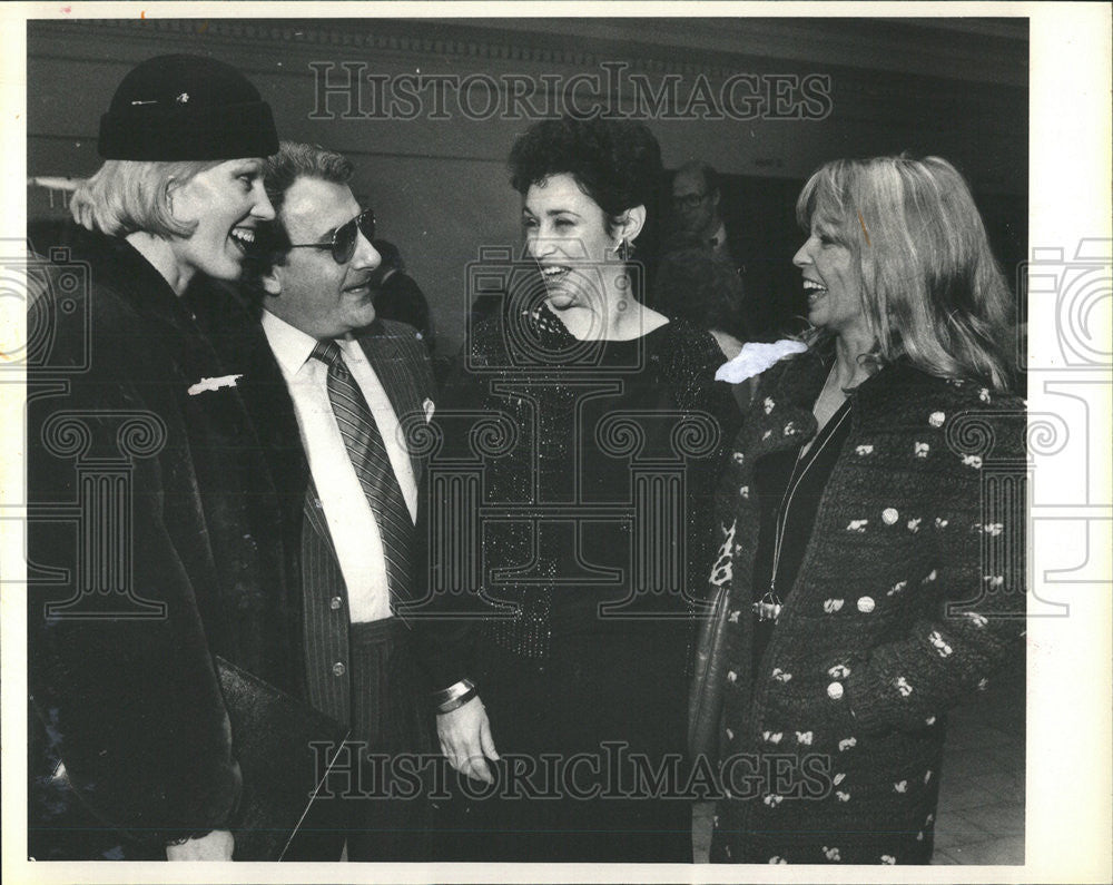 1984 Press Photo Birnbaum, Director of Business Volunteers For the Arts - Historic Images