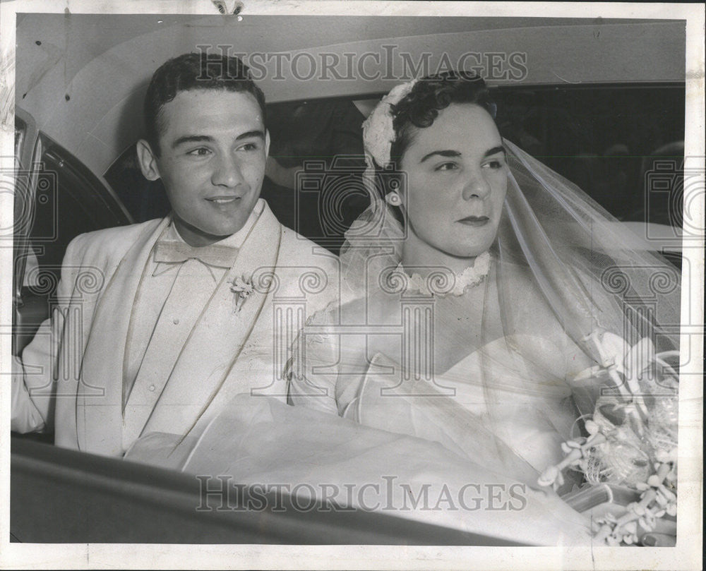 1954 Press Photo Mr. and Mrs. Guy Armenetti after their wedding - Historic Images