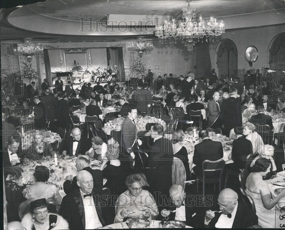 1958 Press Photo Illinois Children&#39;s Home &amp; Aid Society Event At Beau Nash Ball - Historic Images