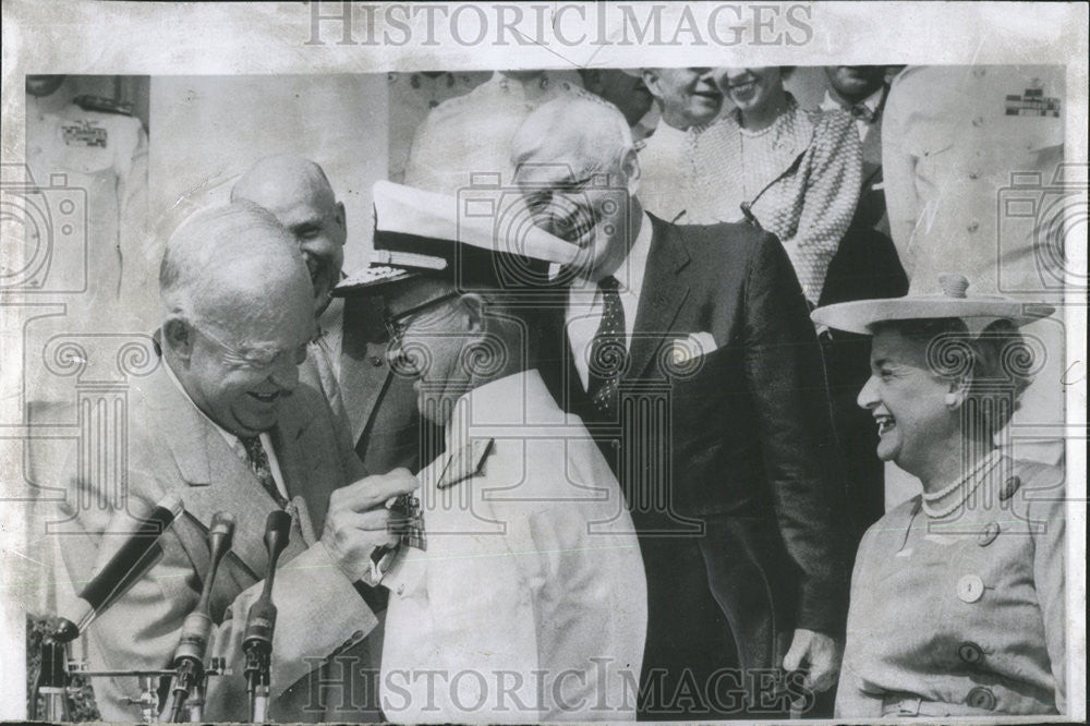 1955 Press Photo President Eisenhower - Historic Images