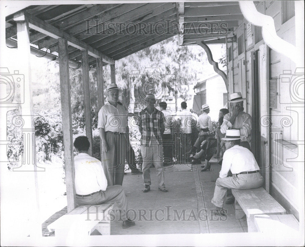 1961 Press Photo Patients Examination - Historic Images