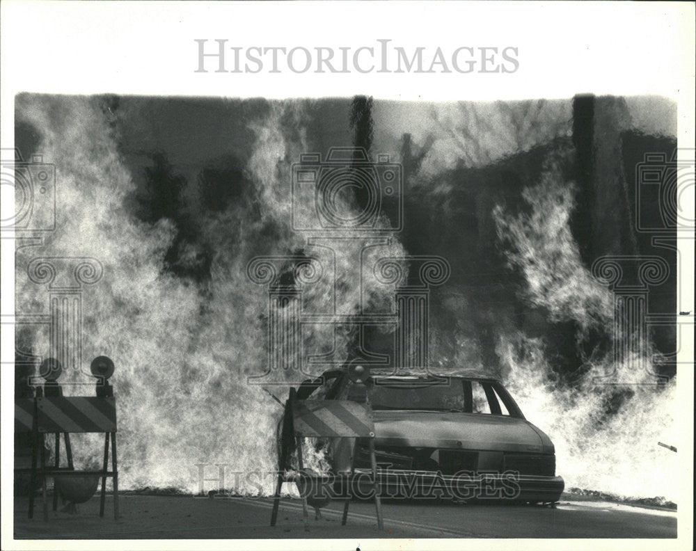 1987 Press Photo Greg Arason Car Accident Hintz Road Seaton Court - Historic Images