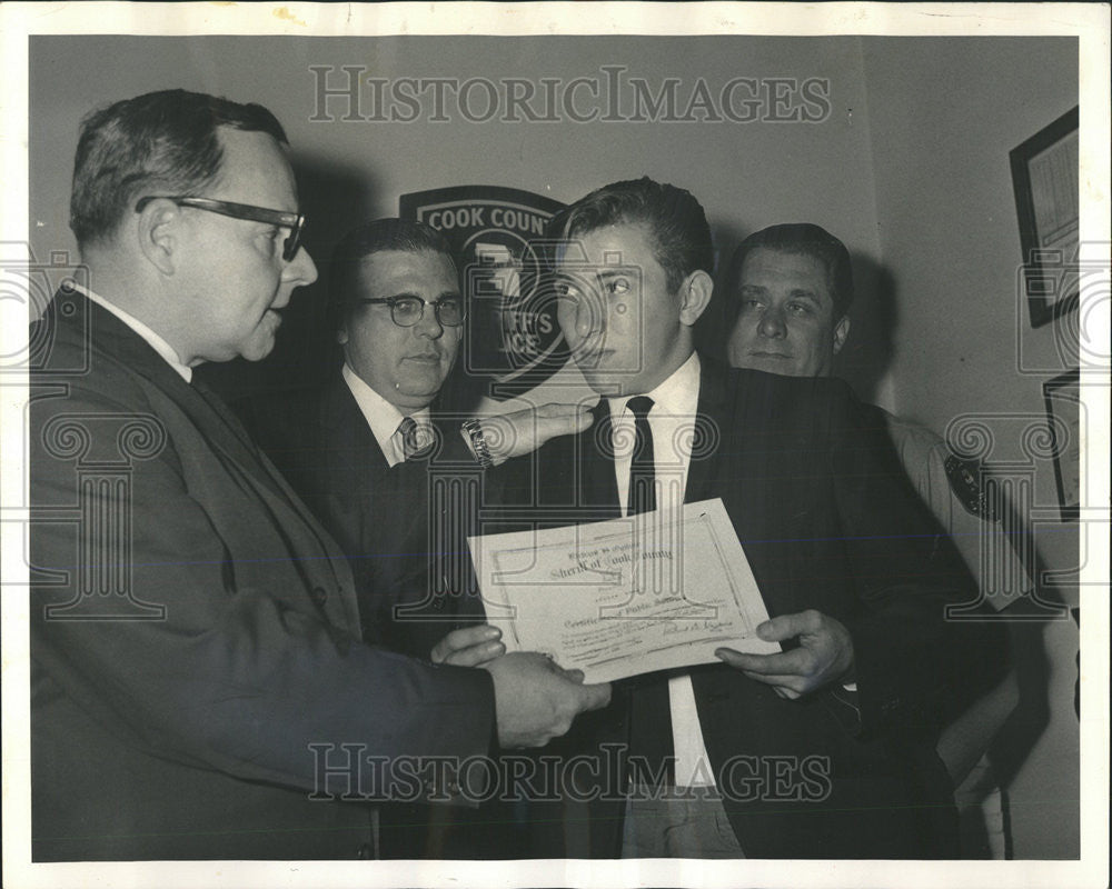 1965 Press Photo Sheriff Richard B. Orilive Presents Robert Allen West Leyden - Historic Images