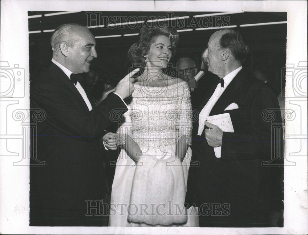 1962 Press Photo Herve Alphand French Ambassador Adlai Stevenson America Gaily - Historic Images