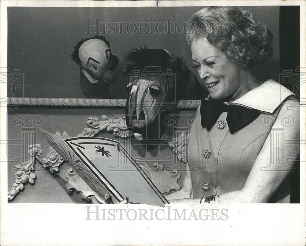 1970 Press Photo Kuklapolitans Fran Allison television Camera - Historic Images