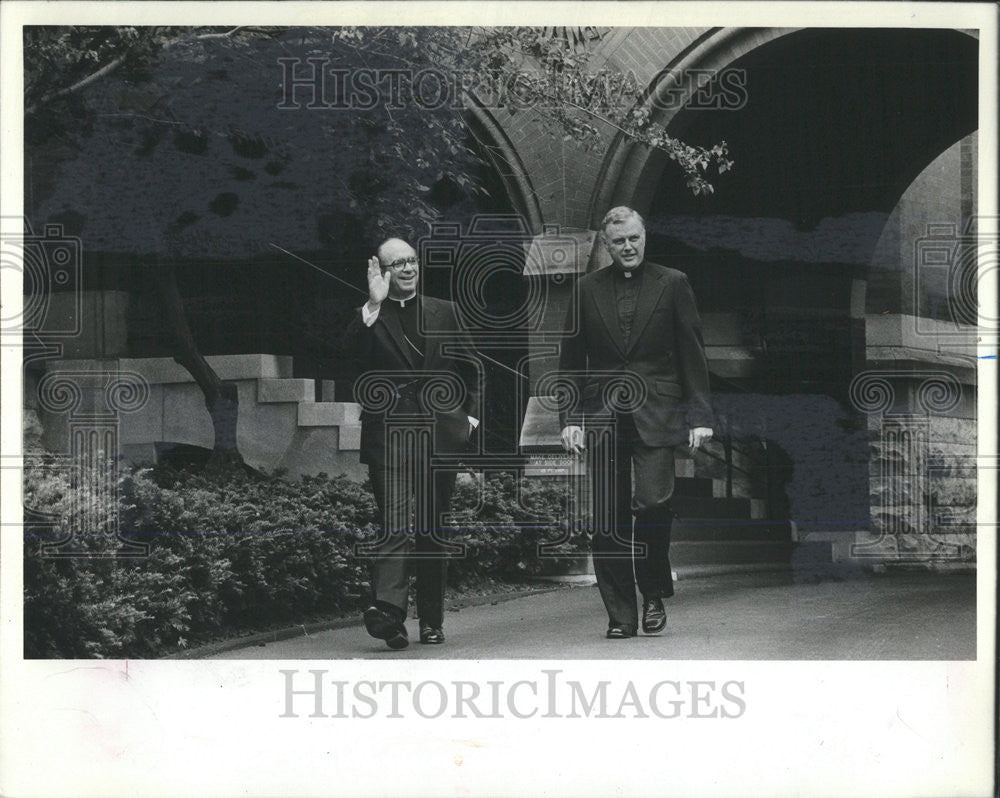 1982 Press Photo Joseph Louis Bernardin Archbishop of Chicago - Historic Images