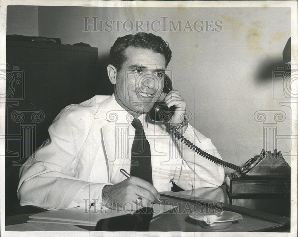 1958 Press Photo Dr Selim El Attrache physician Wesley Memorial Hospital Prince - Historic Images