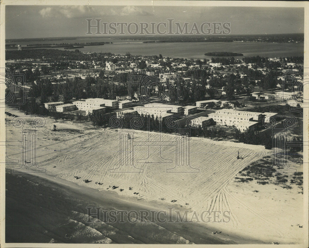 1955 Press Photo Beach Sight Nature Land Mark - Historic Images