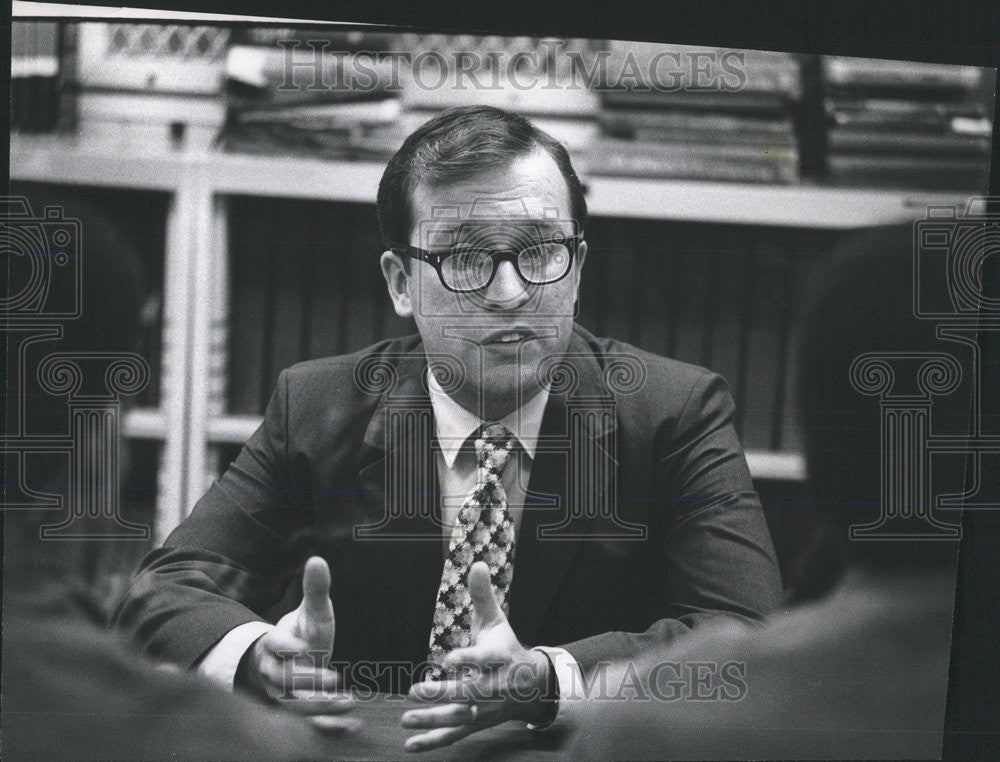 1970 Press Photo Joel Ayres Counselor Peace Institute - Historic Images