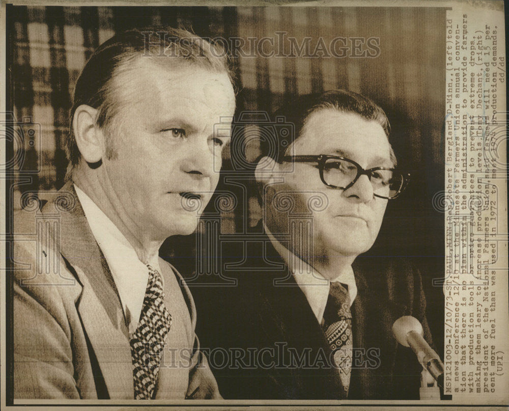 1973 Press Photo Robert Bergland News Conference Minnesota Farmer Union Annual - Historic Images