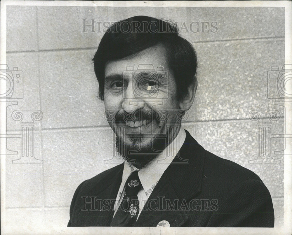 1973 Press Photo Theodore Berland free lance writer environmentalist Illinois - Historic Images