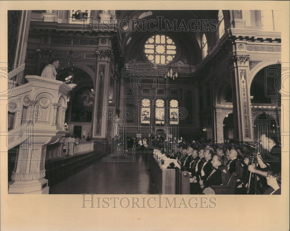 1992 Press Photo Joseph Cardinal Bernardin congregation St Mary church mass - Historic Images