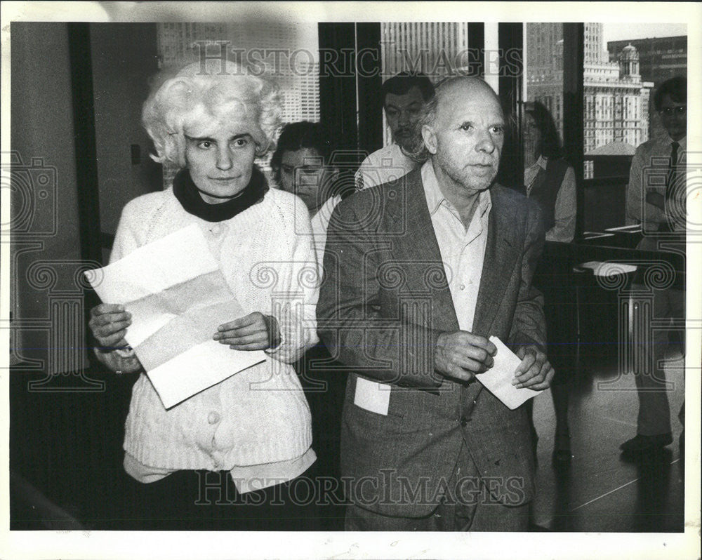 1981 Press Photo Mr and Mrs Edward &amp; Josephine Cwik of 1232 N Greenview. - Historic Images