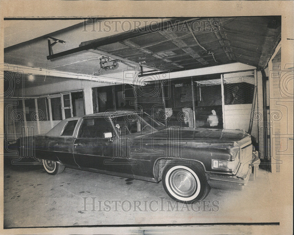 1976 Press Photo Michael Curtin Body Car - Historic Images