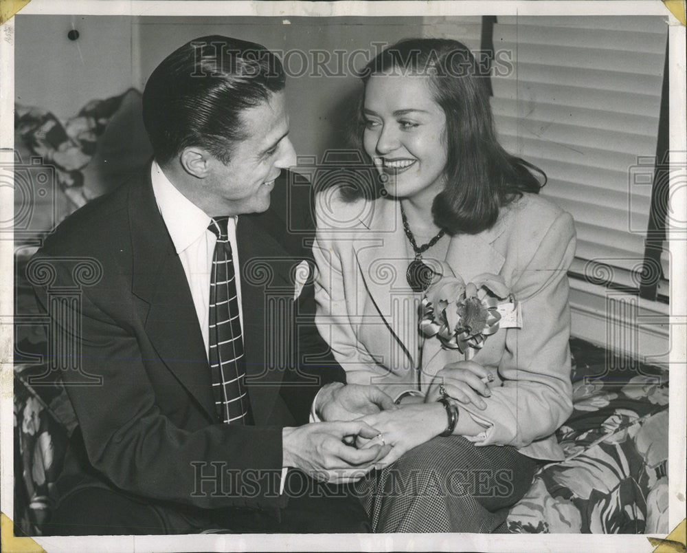 1951 Press Photo Grover Allen Celine OMalley Immaculate Conception Church - Historic Images