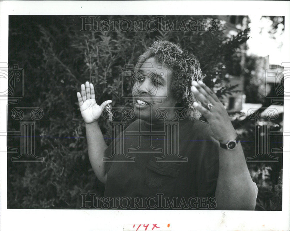 1990 Press Photo Community Leader Annetta Allen Try Black South Hamilton Year - Historic Images