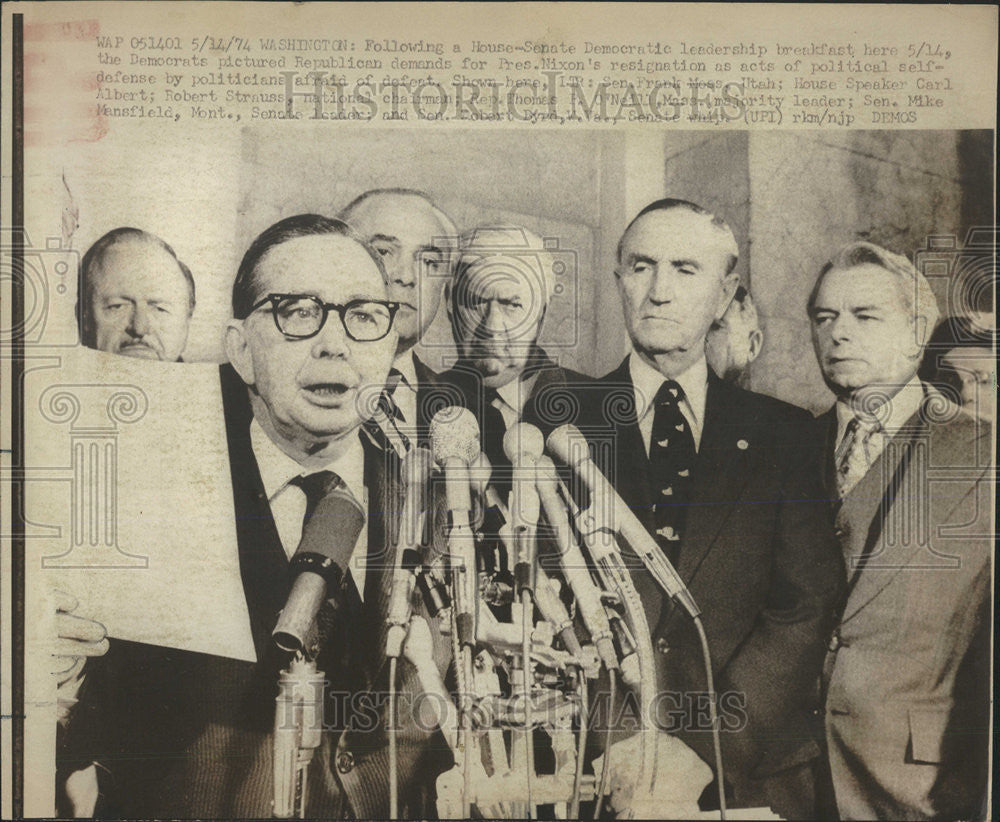 1974 Press Photo Pres Nixon House Senate Democratic leadership Republican demand - Historic Images