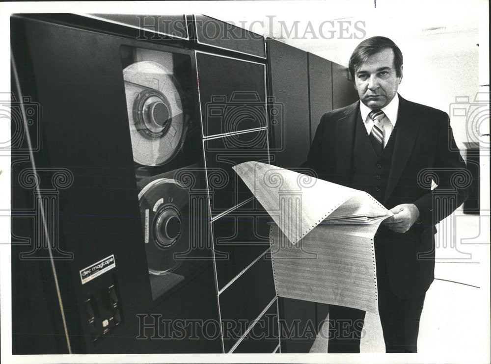 1980 Press Photo Richard G Albrecht Fire Department Commissioner - Historic Images