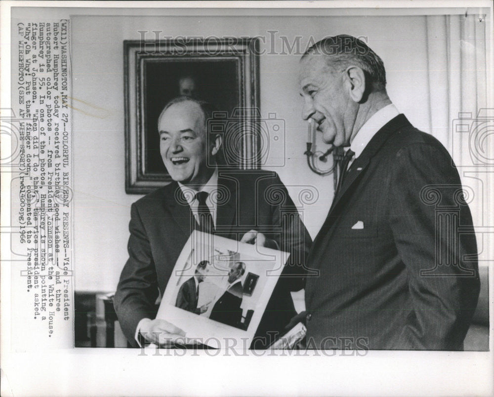 1966 Press Photo Hubert Humphrey birthday president Johnson Wishes Washington - Historic Images