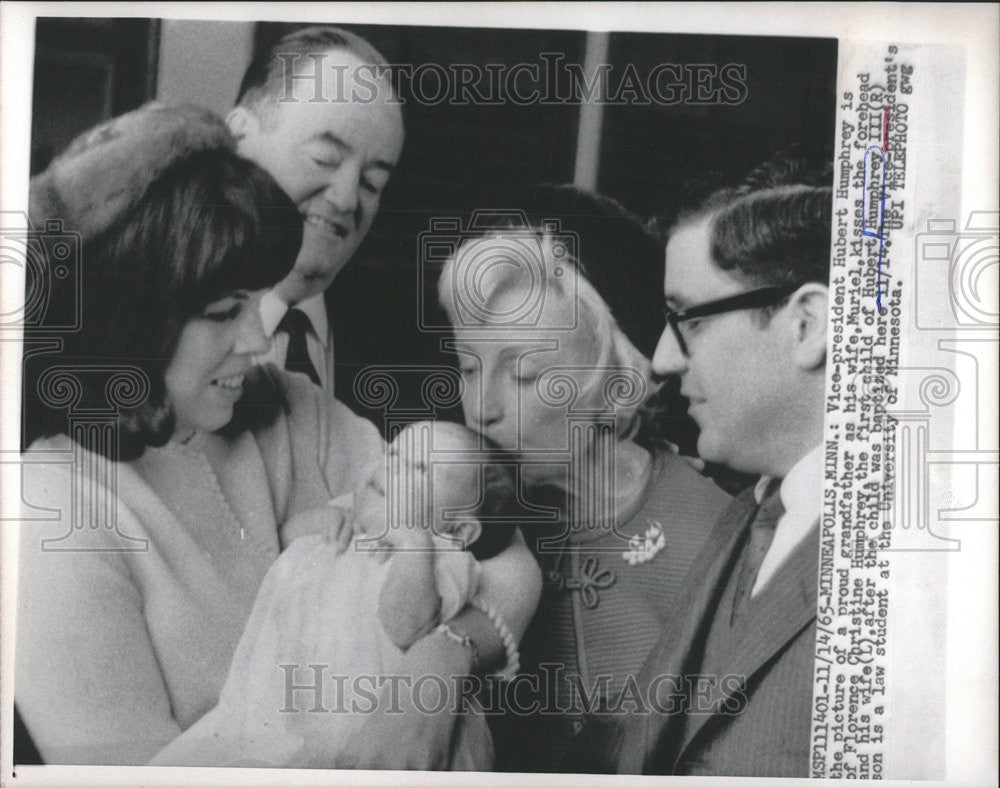 1965 Press Photo Vice President Hubert Humphrey Muriel Florence Christine Wife - Historic Images
