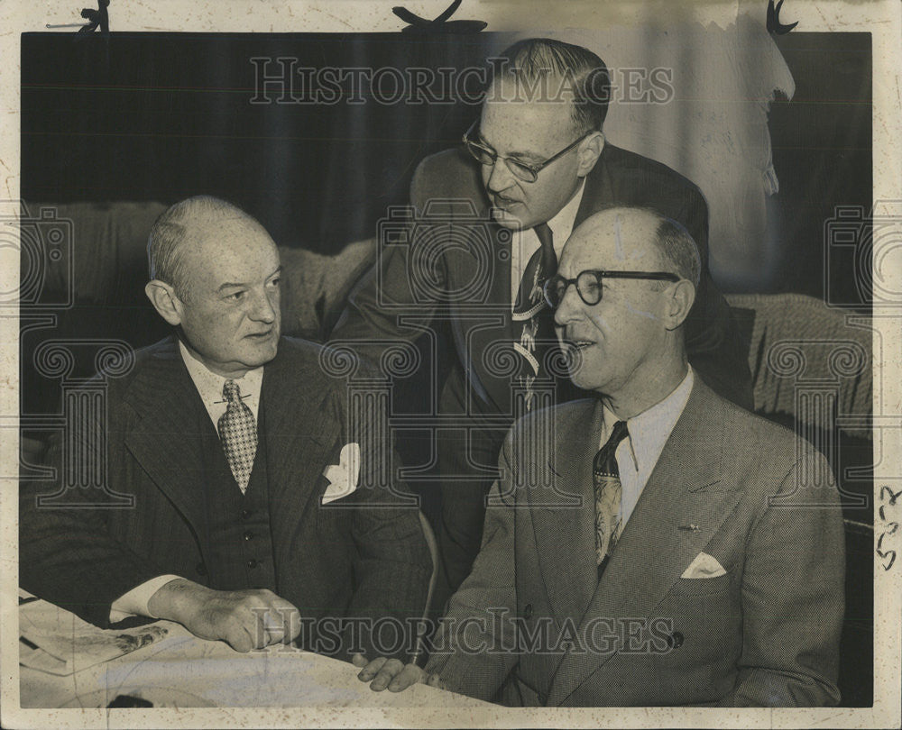 1949 Press Photo John Knight Frank Freeman George Truman Carl Daily News Chat - Historic Images