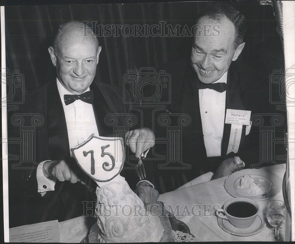 1960 Press Photo John Knight Loring Merwin President Inland daily banquet dig - Historic Images