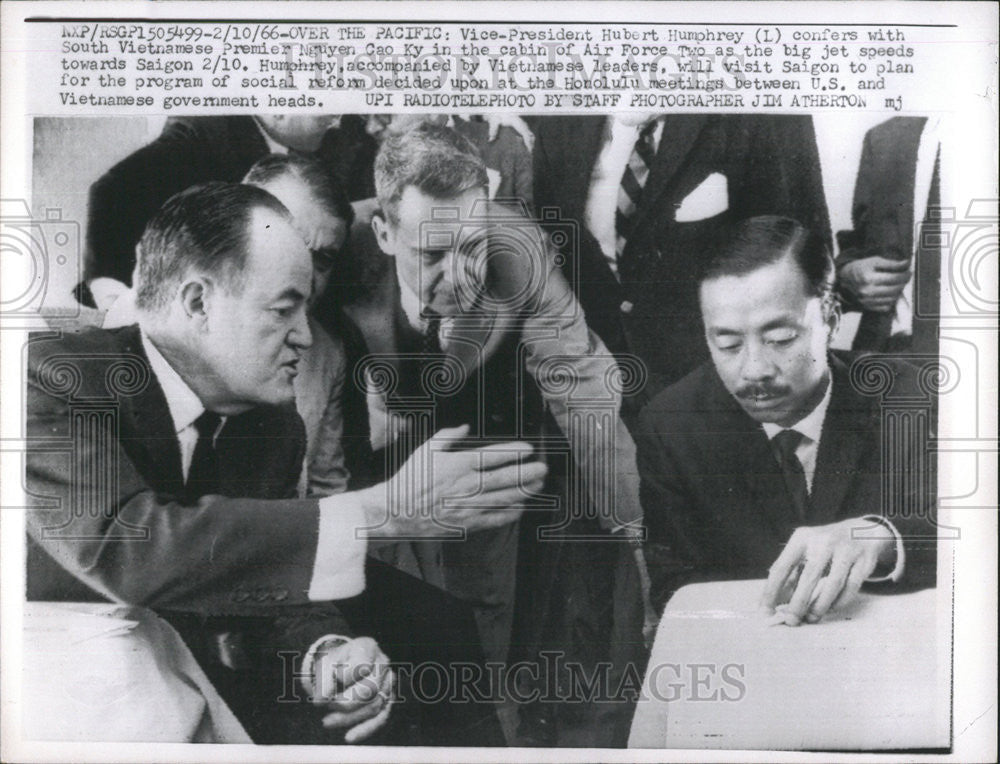 1966 Press Photo Vice President Hubert H Humphrey US Politician - Historic Images