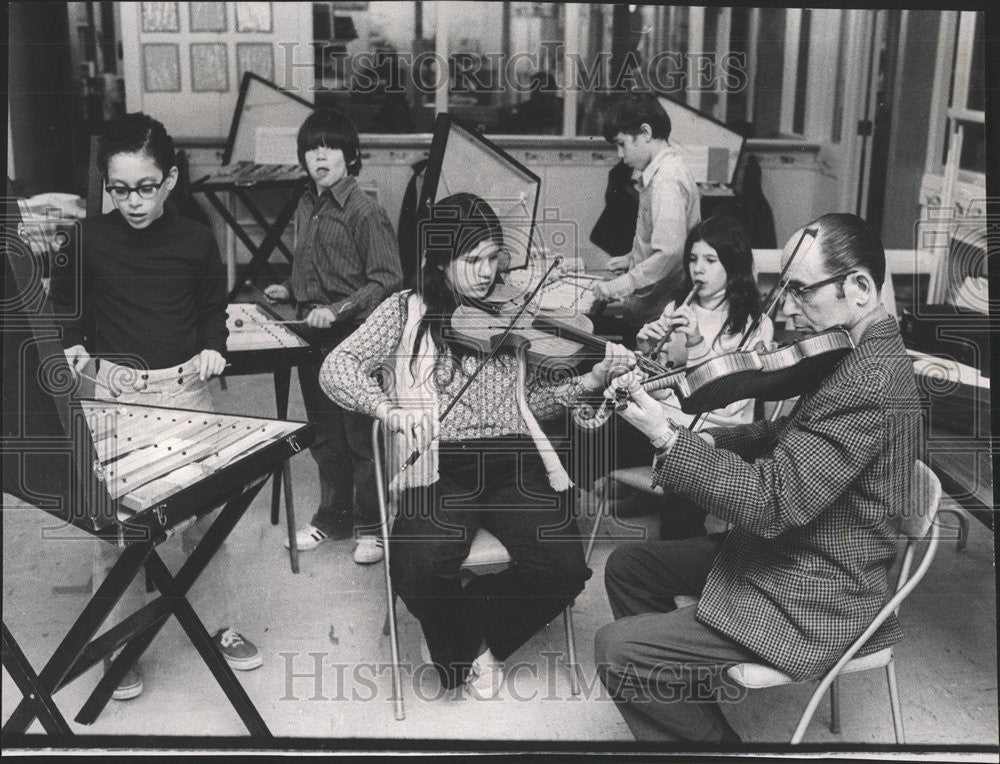 1971 Press Photo Irving Geller Violinist Concertmaster Musicians. - Historic Images