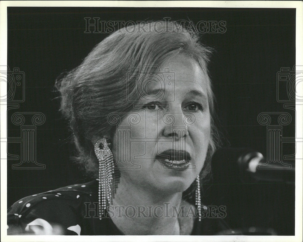 1987 Press Photo Georgie Ann Geyer - Historic Images